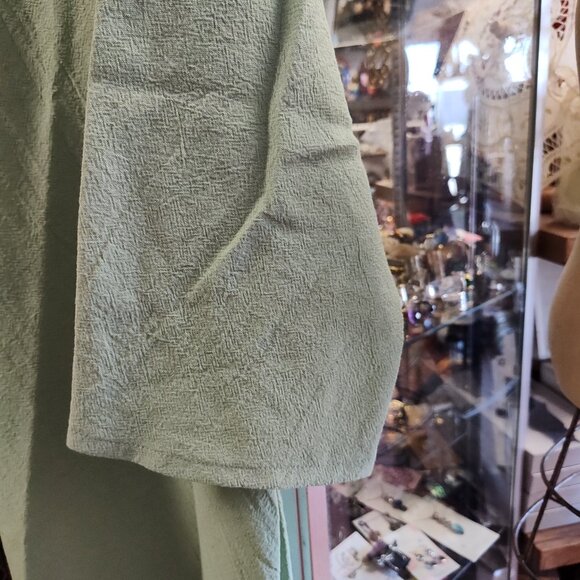 LEE ANDERSEN FLORAL APILCAY TOP WITH 3/4 SLEEVES - Picture 8 of 10